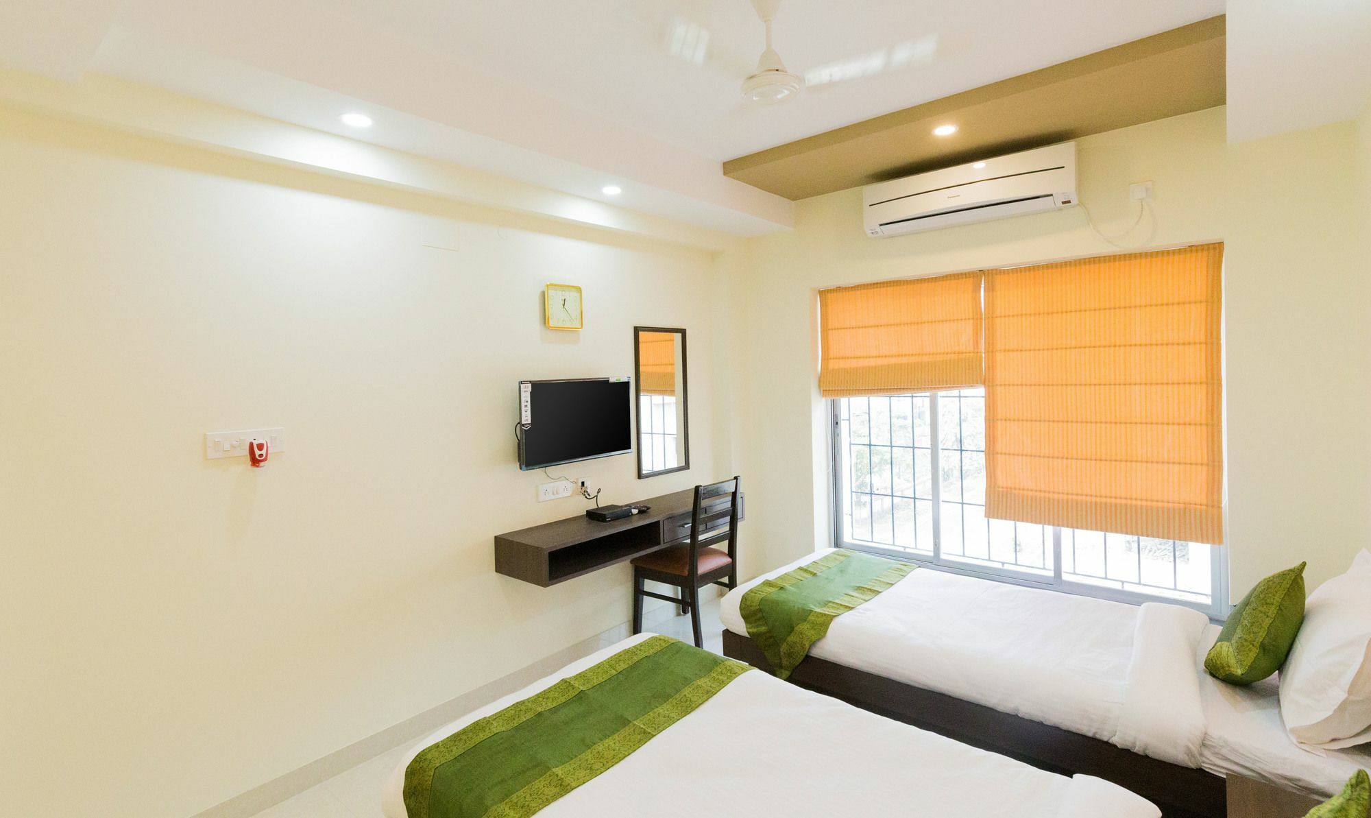 Treebo Trend Newtown Classic Calcutta Extérieur photo